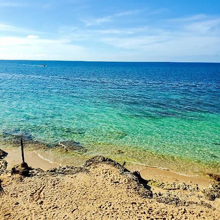 Evelin'S On The Beach Montego Bay Buitenkant foto
